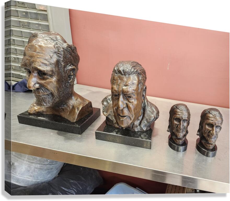 1000018757 Canvas Print